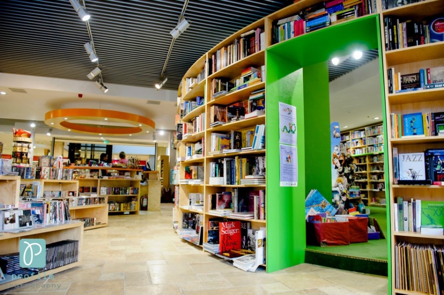 preview interior librarium palas mall iasi